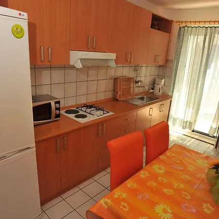 Anni-two Bedroom With Terrace A1 *